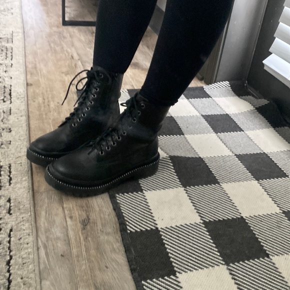 Platform combat boots - Picture 2 of 4